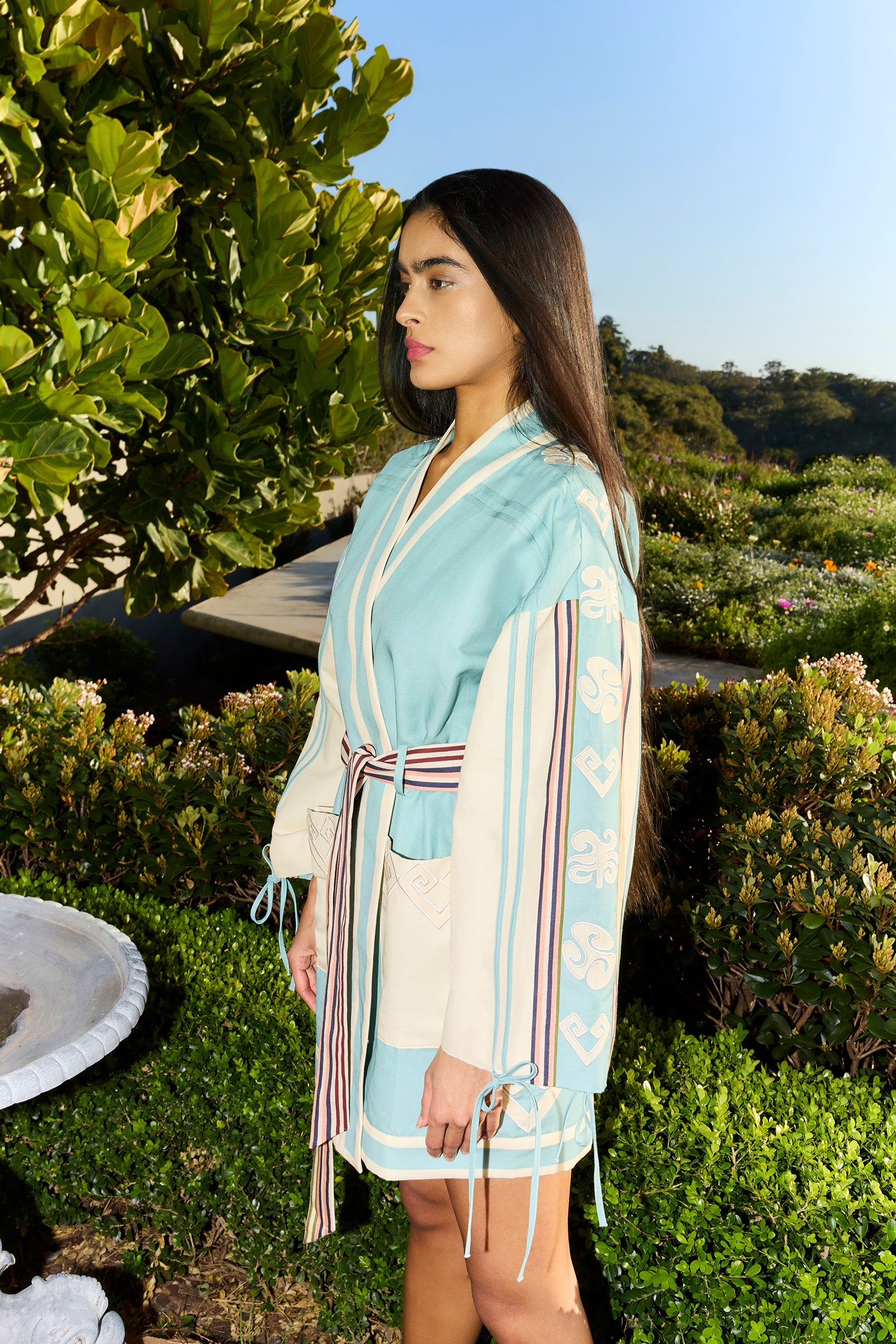 GOLD RUSH PATCH POCKET ROBE