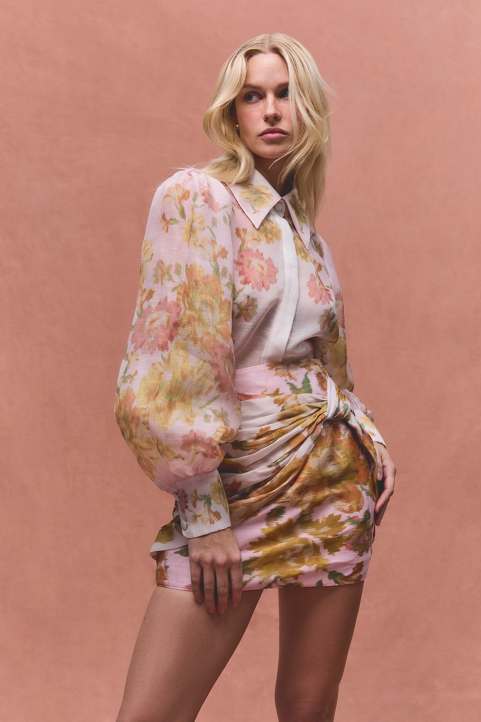 PEACH DREAM TWIST MINI SKIRT