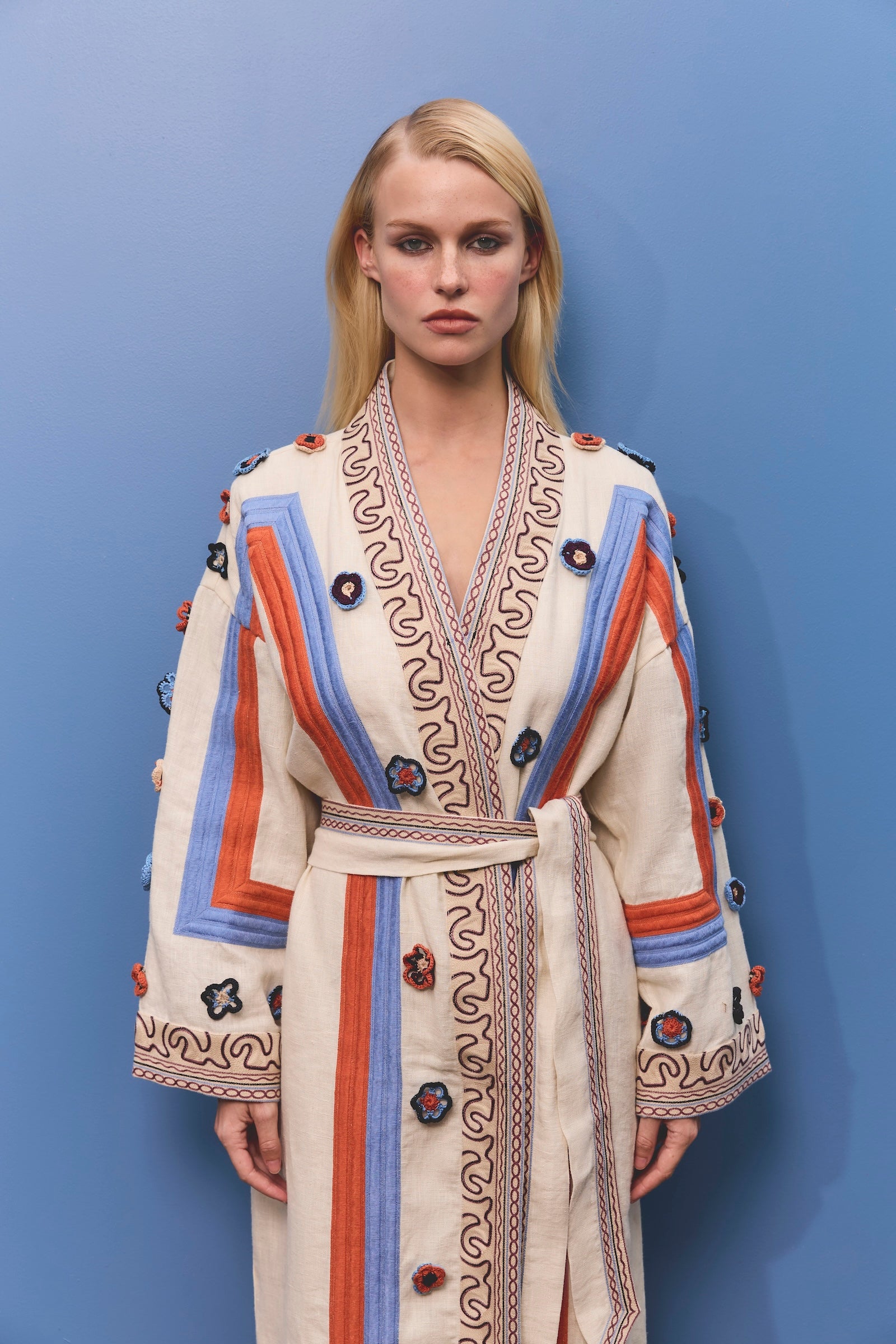 RISE LONG ROBE DRESS