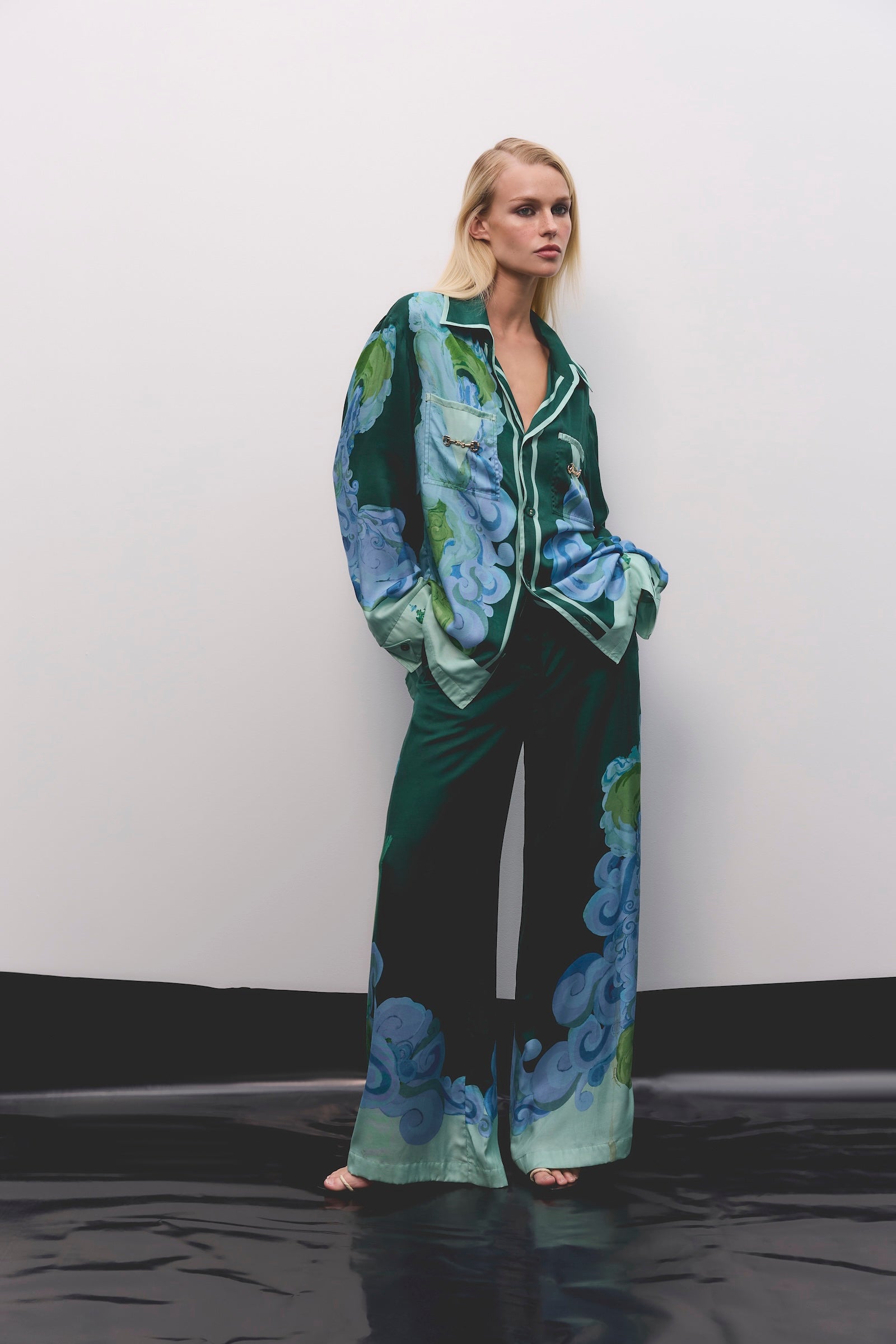 RUNAWAY RELAXED PANTS