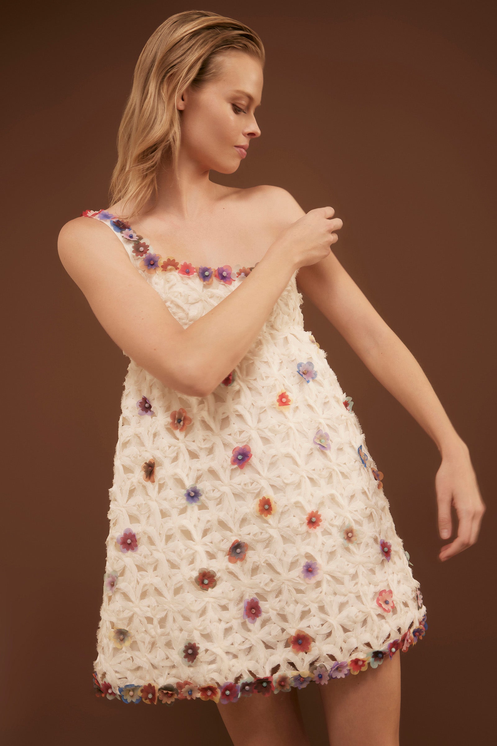 ECHO CROCHET FLOWER MINI DRESS