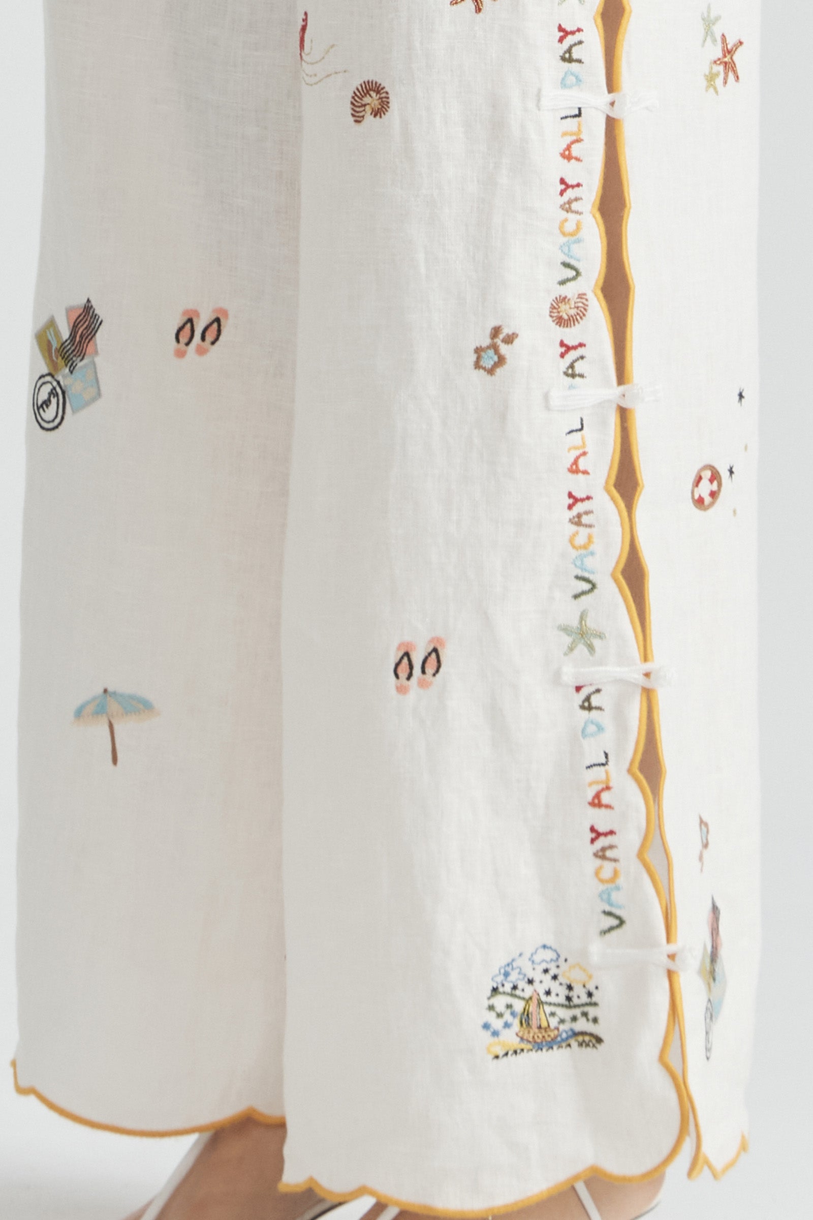 VACAY ALL DAY SCALLOP EDGE PANTS