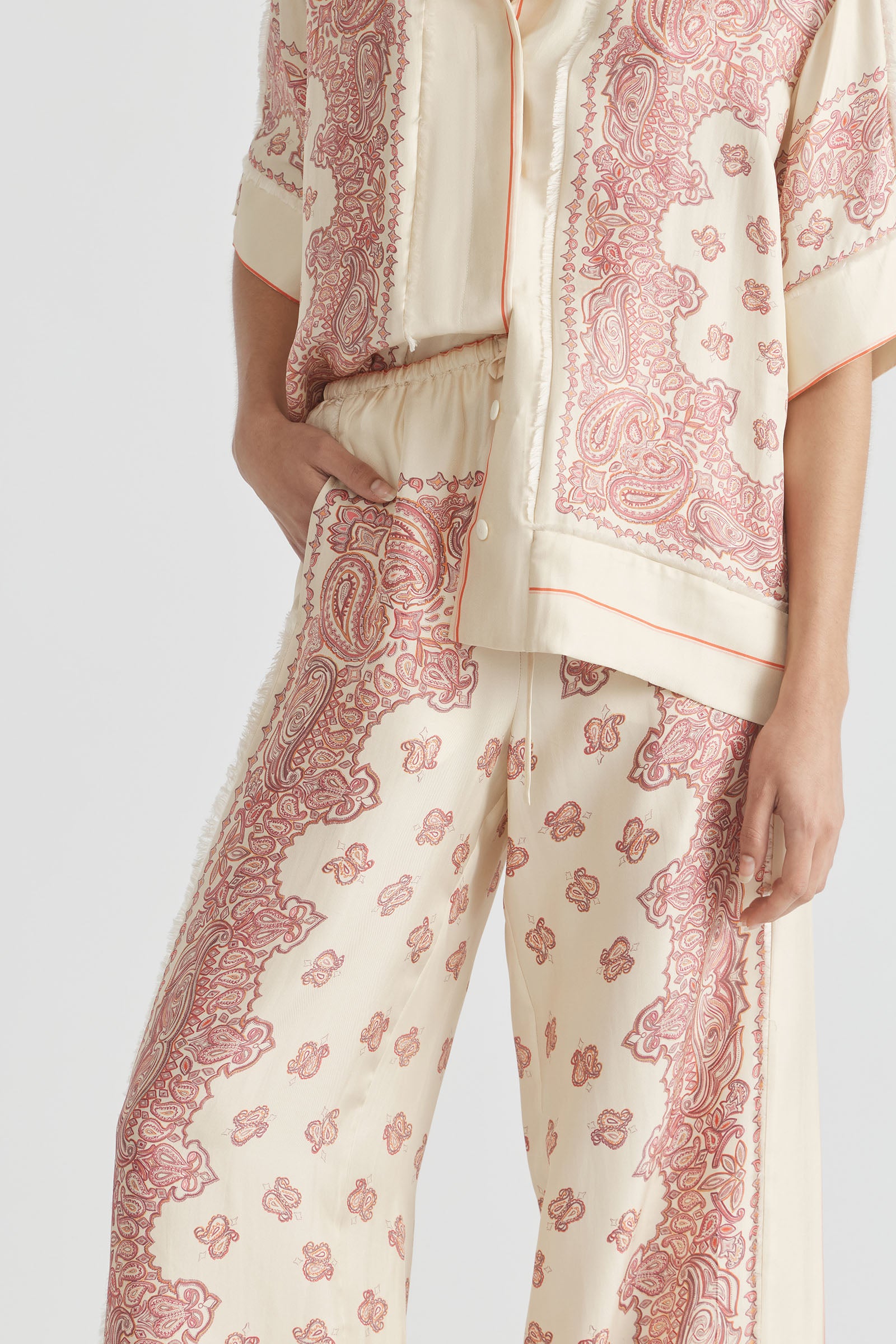 BENNIE FRINGE DETAIL PANT