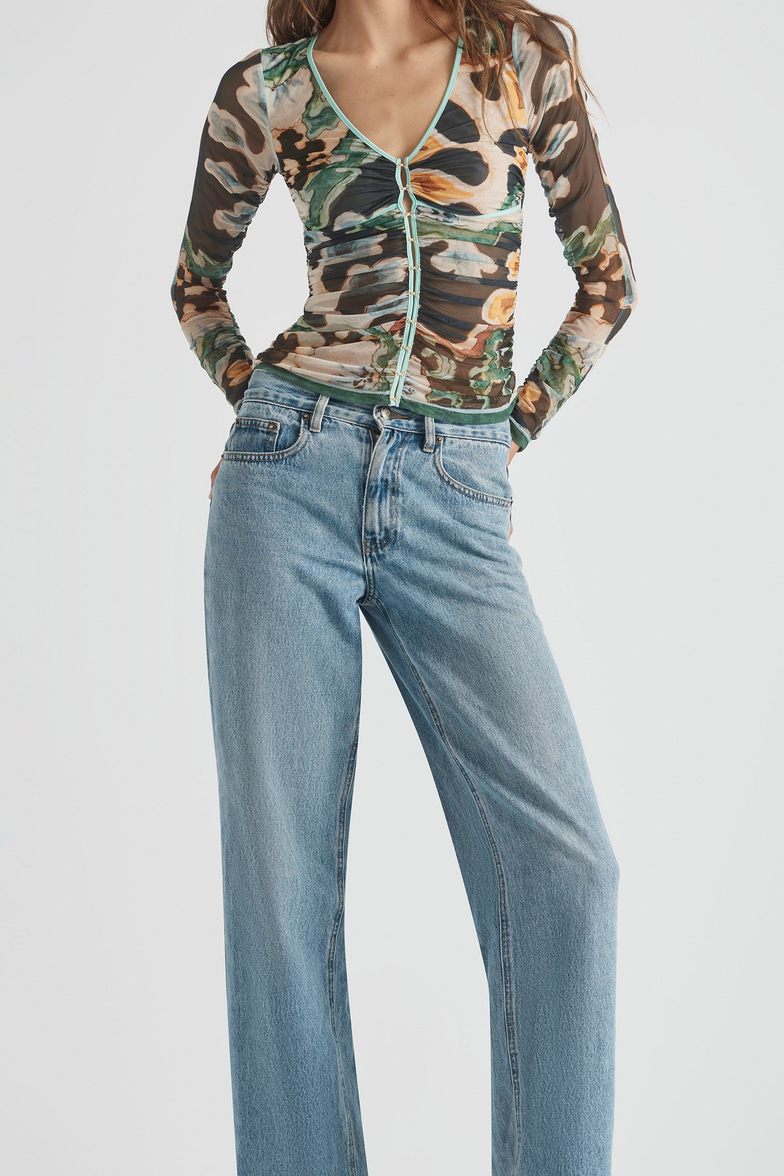 ODIE GATHERED HOOK AND EYE TOP