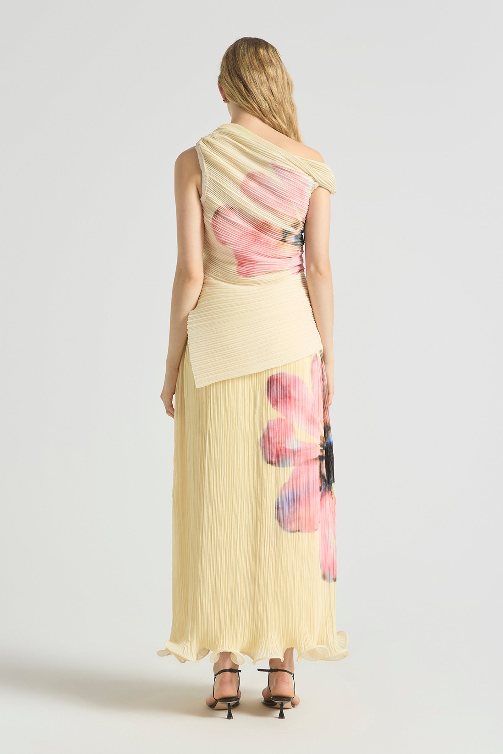 LIGHT SPEED TWIST SHOULDER BLOUSE