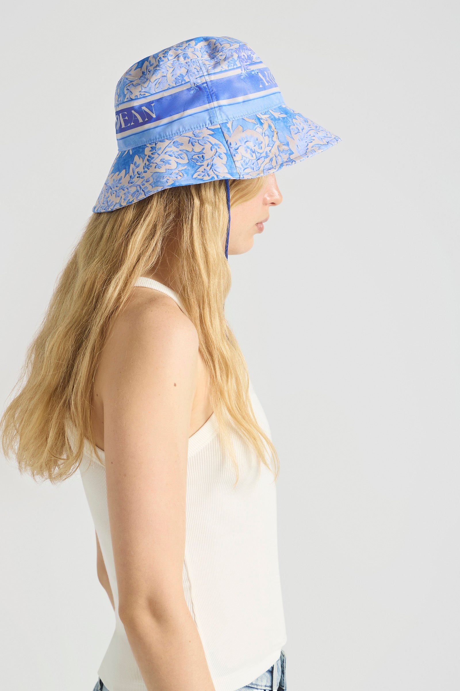 SHAKER BUCKET HAT
