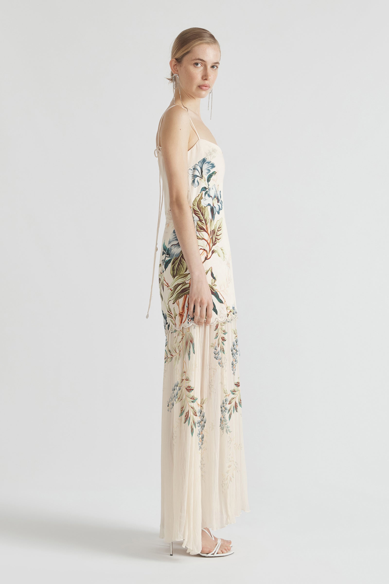 LA MAR DROPPED WAIST SCALLOP GOWN