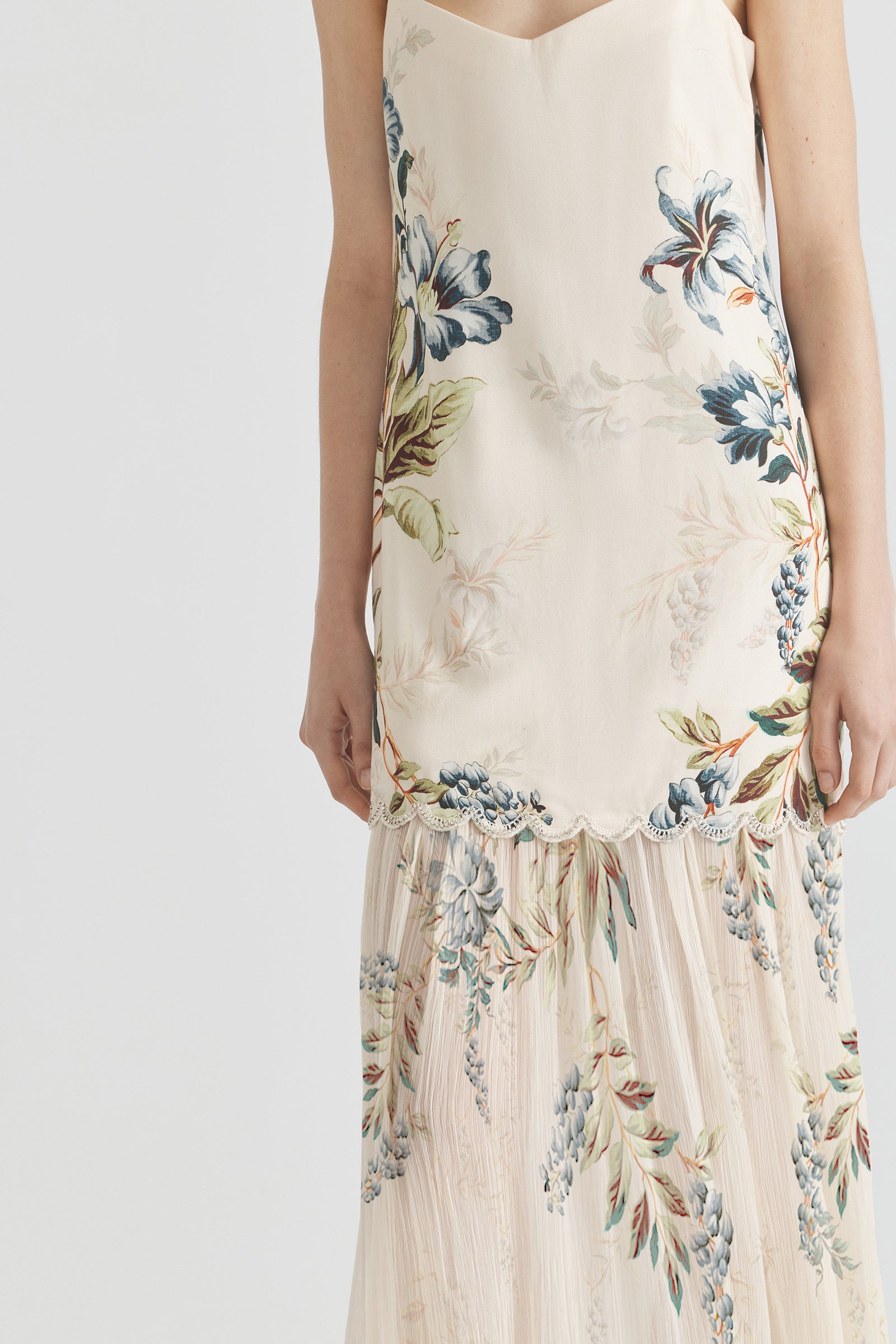 LA MAR DROPPED WAIST SCALLOP GOWN