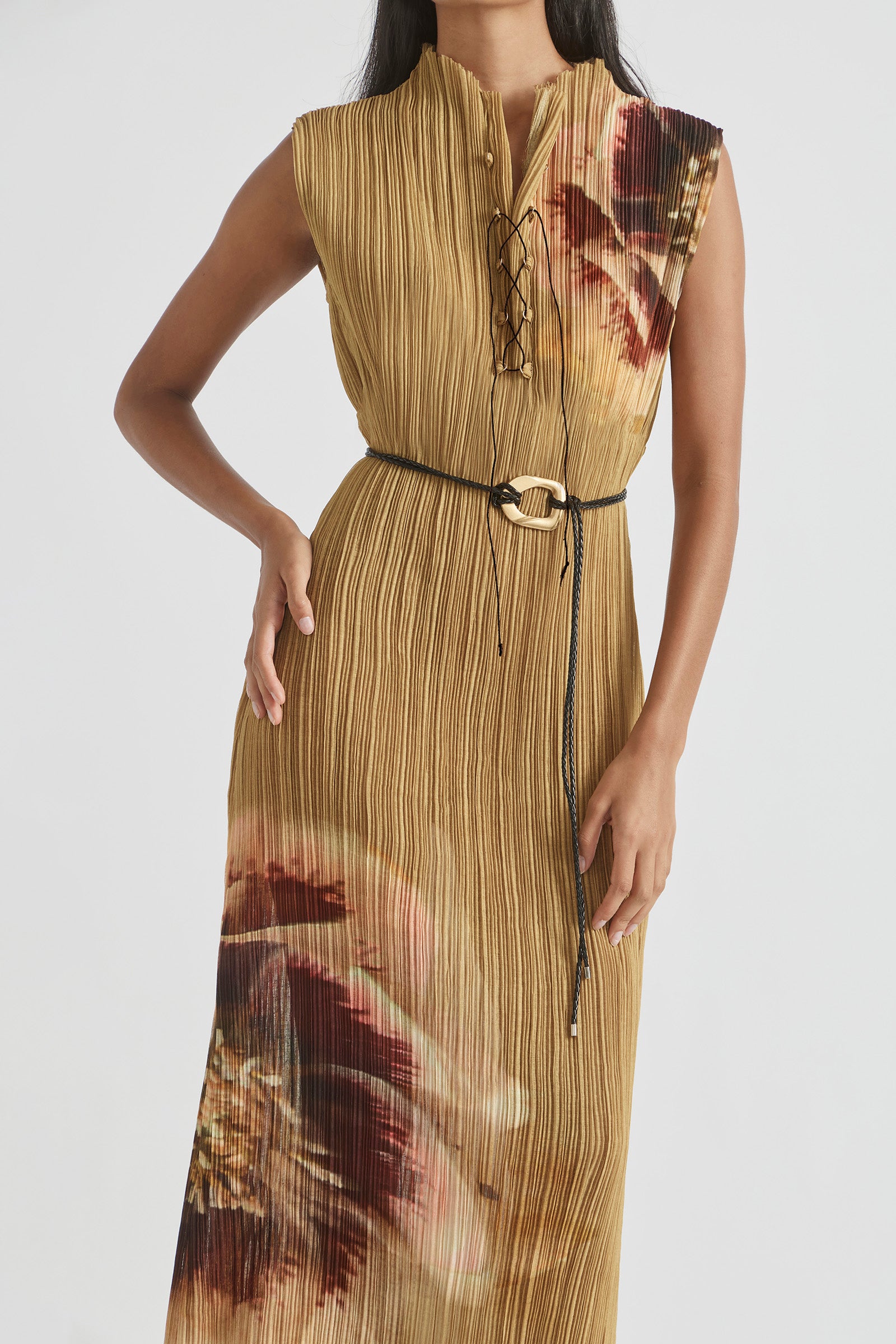 LIGHT SPEED SLEEVELESS PLEATED MIDI