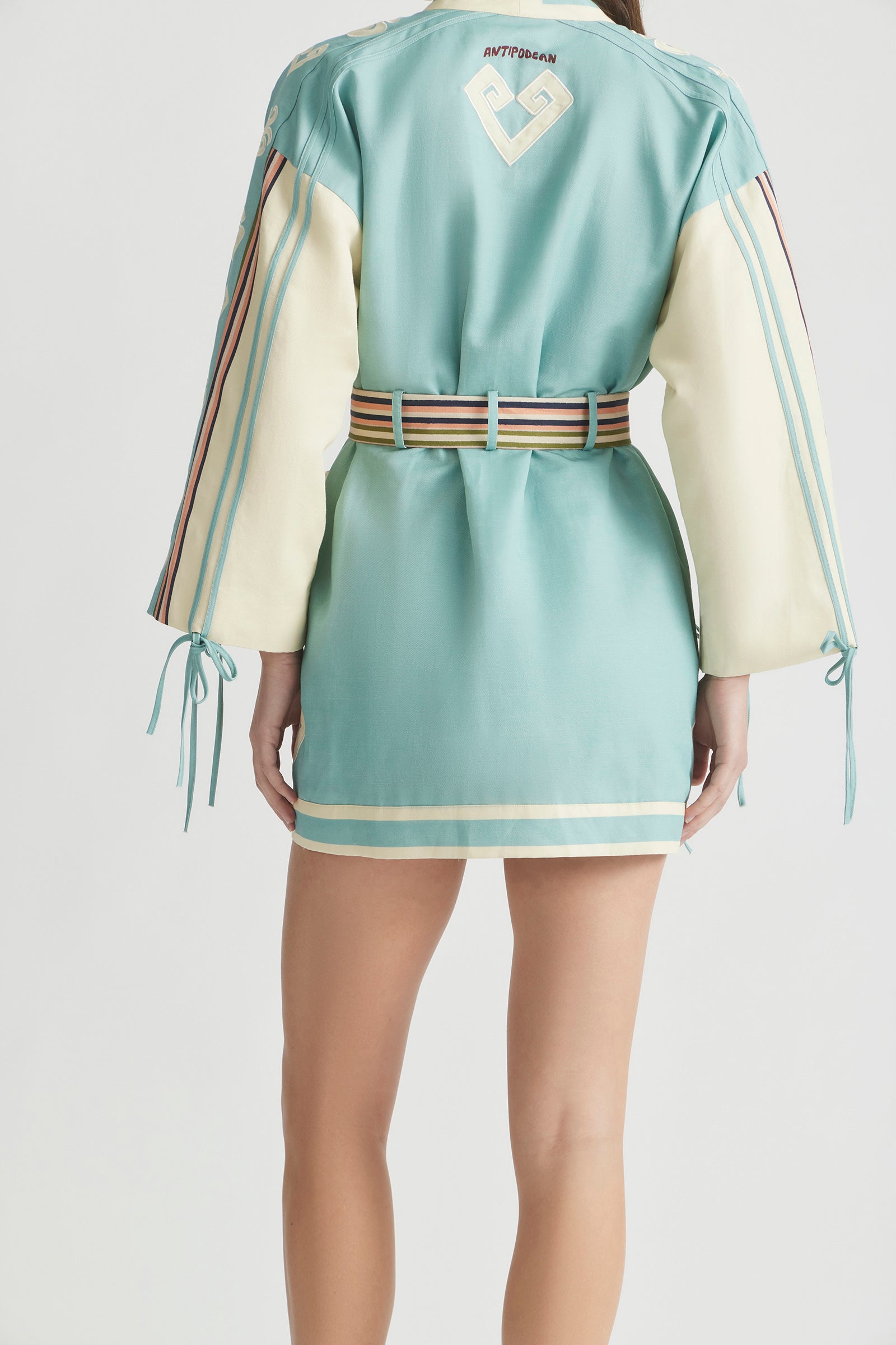 GOLD RUSH PATCH POCKET ROBE