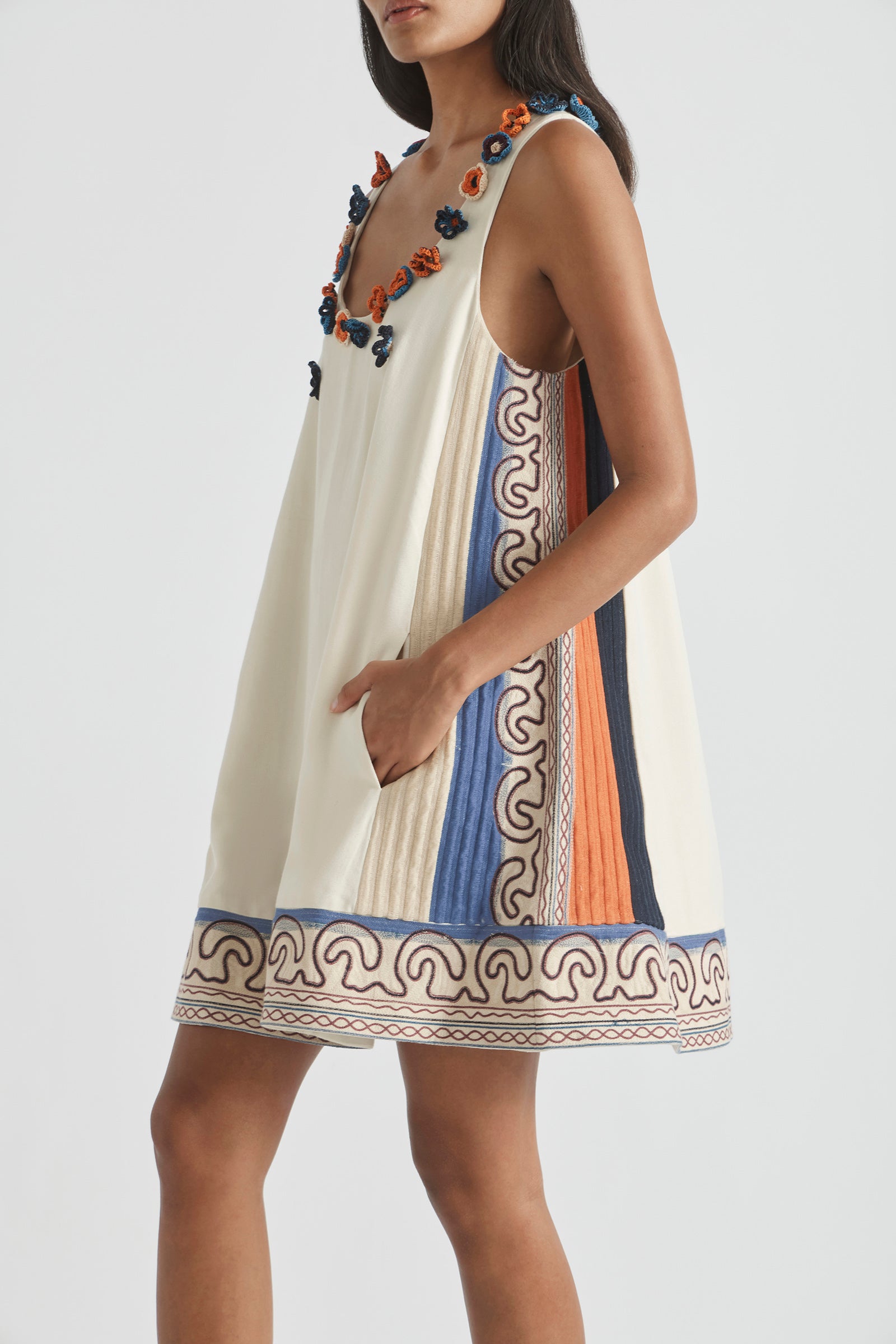 RISE SCOOP NECK PANEL MINI