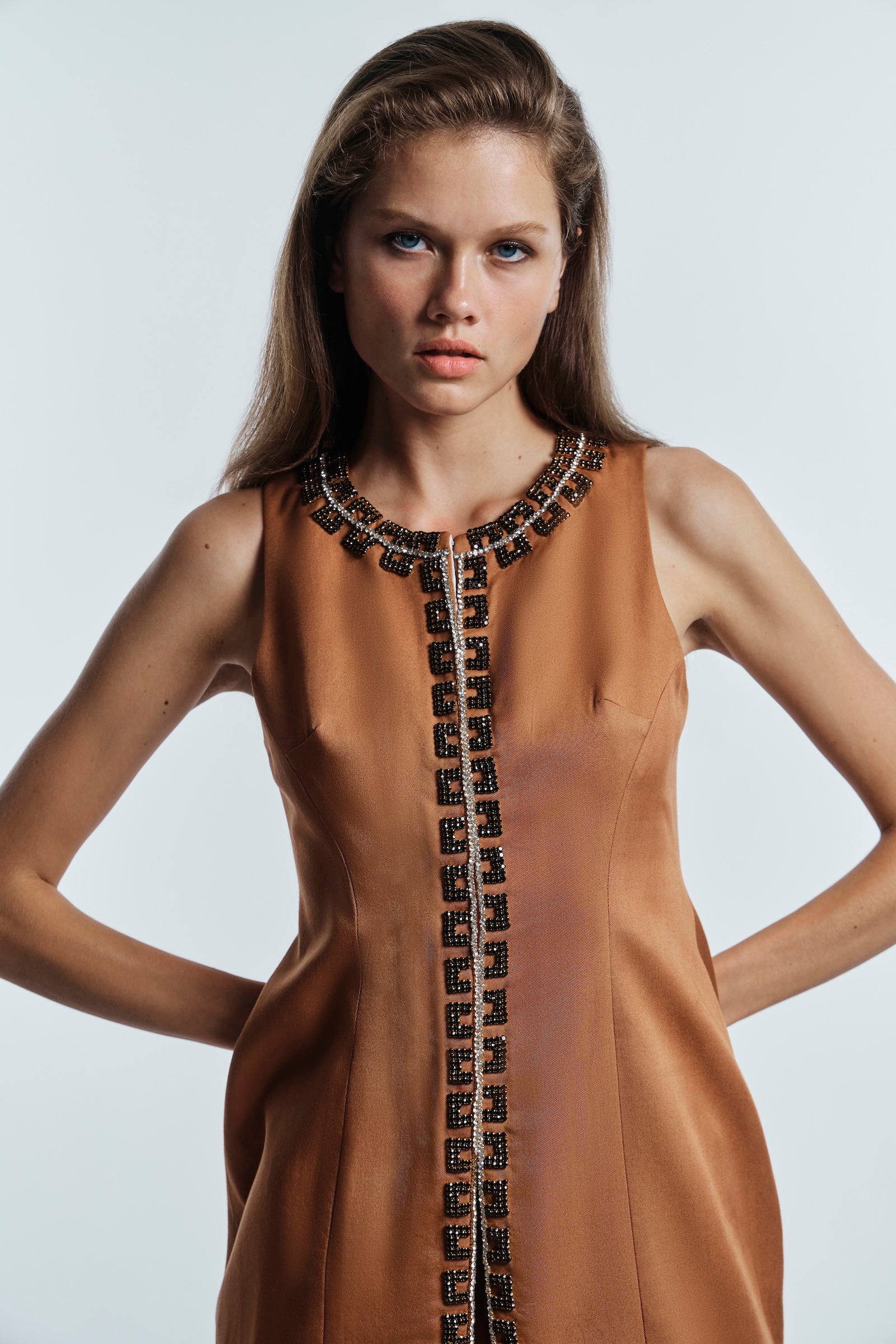 STARLIGHT SLEEVELESS TAILORED TUNIC