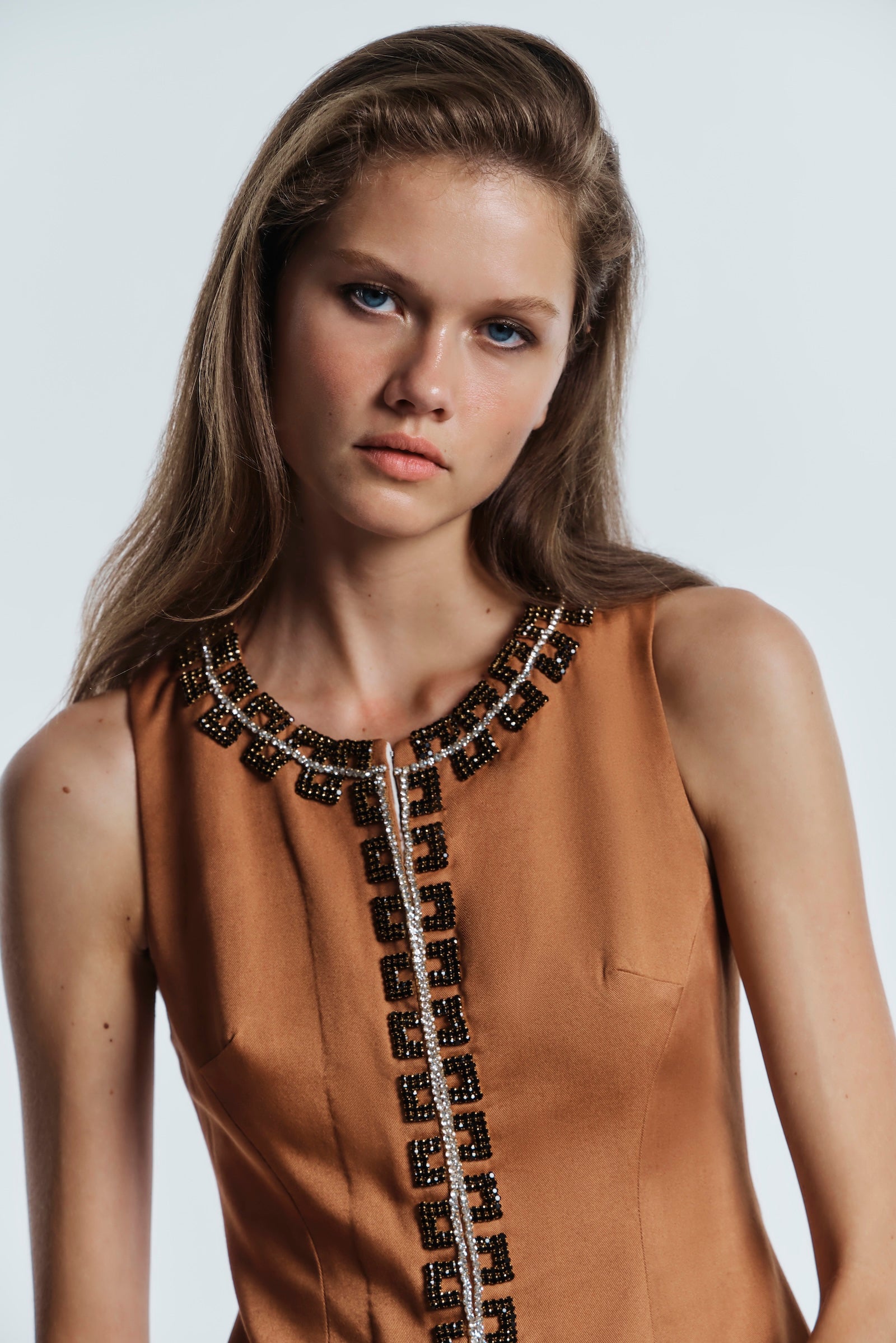 STARLIGHT SLEEVELESS TAILORED TUNIC