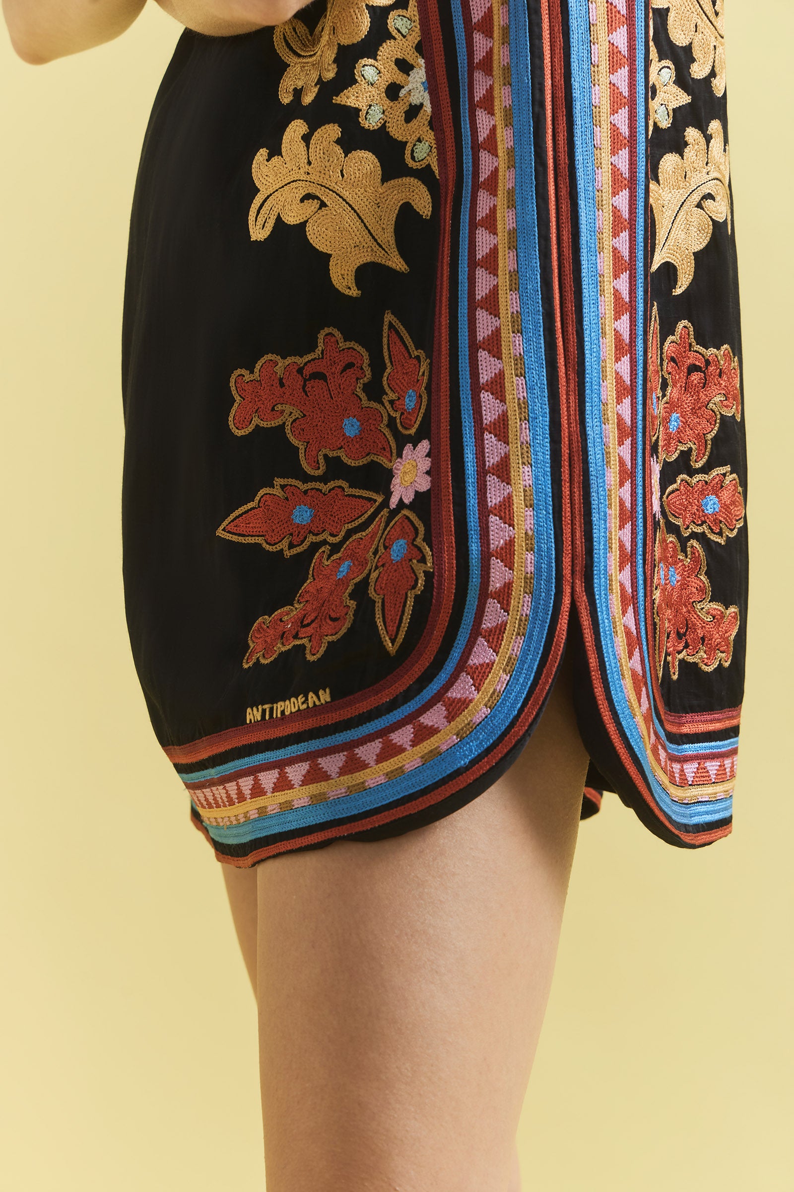 MOONLIT BEAD V NECK MINI