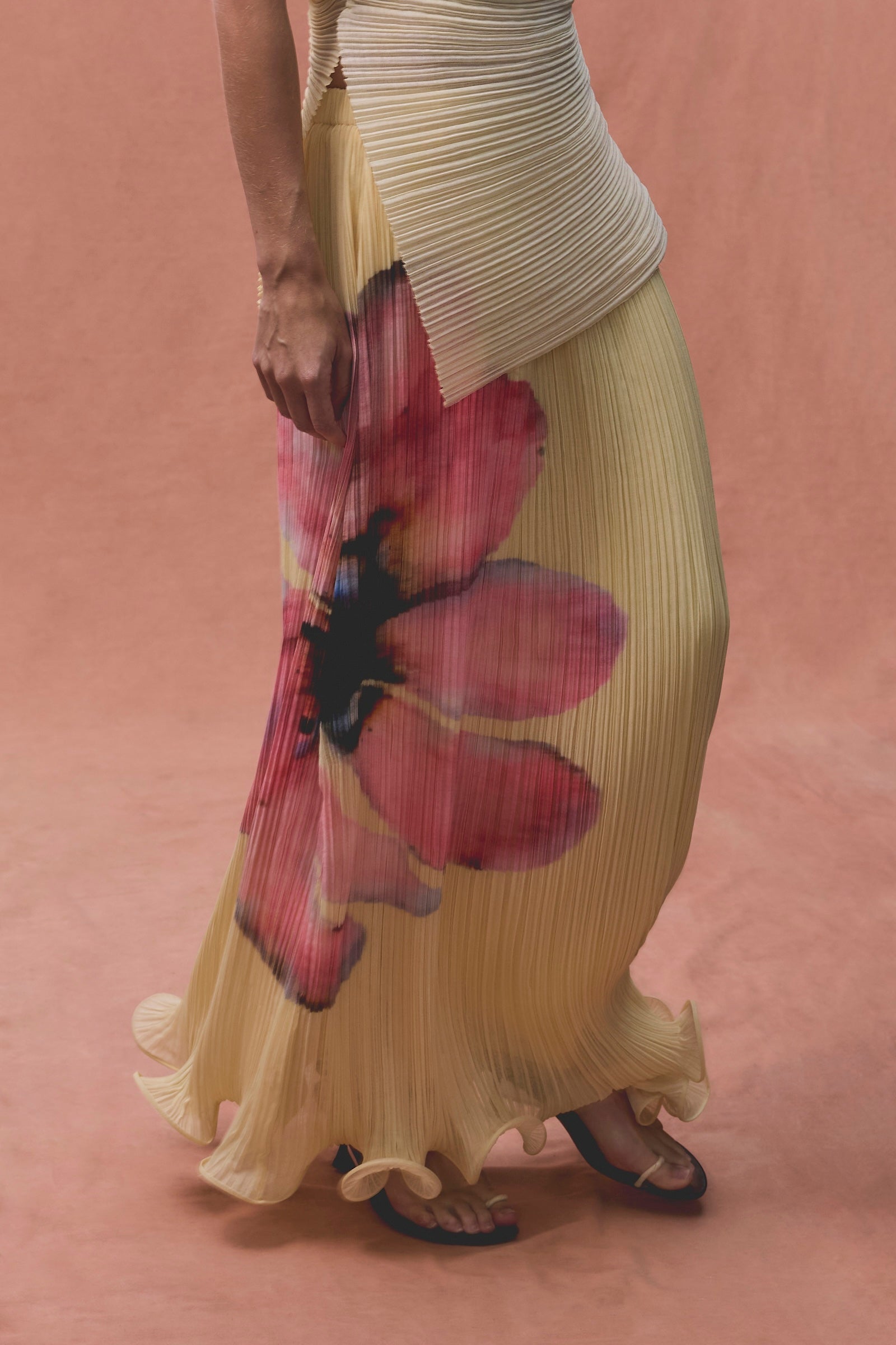 LIGHT SPEED PLEATED FLUTE MAXI SKIRT