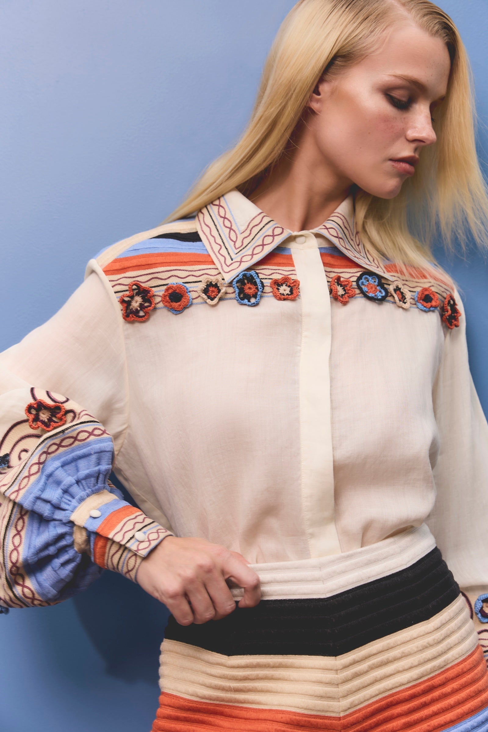 RISE YOKE BLOUSE