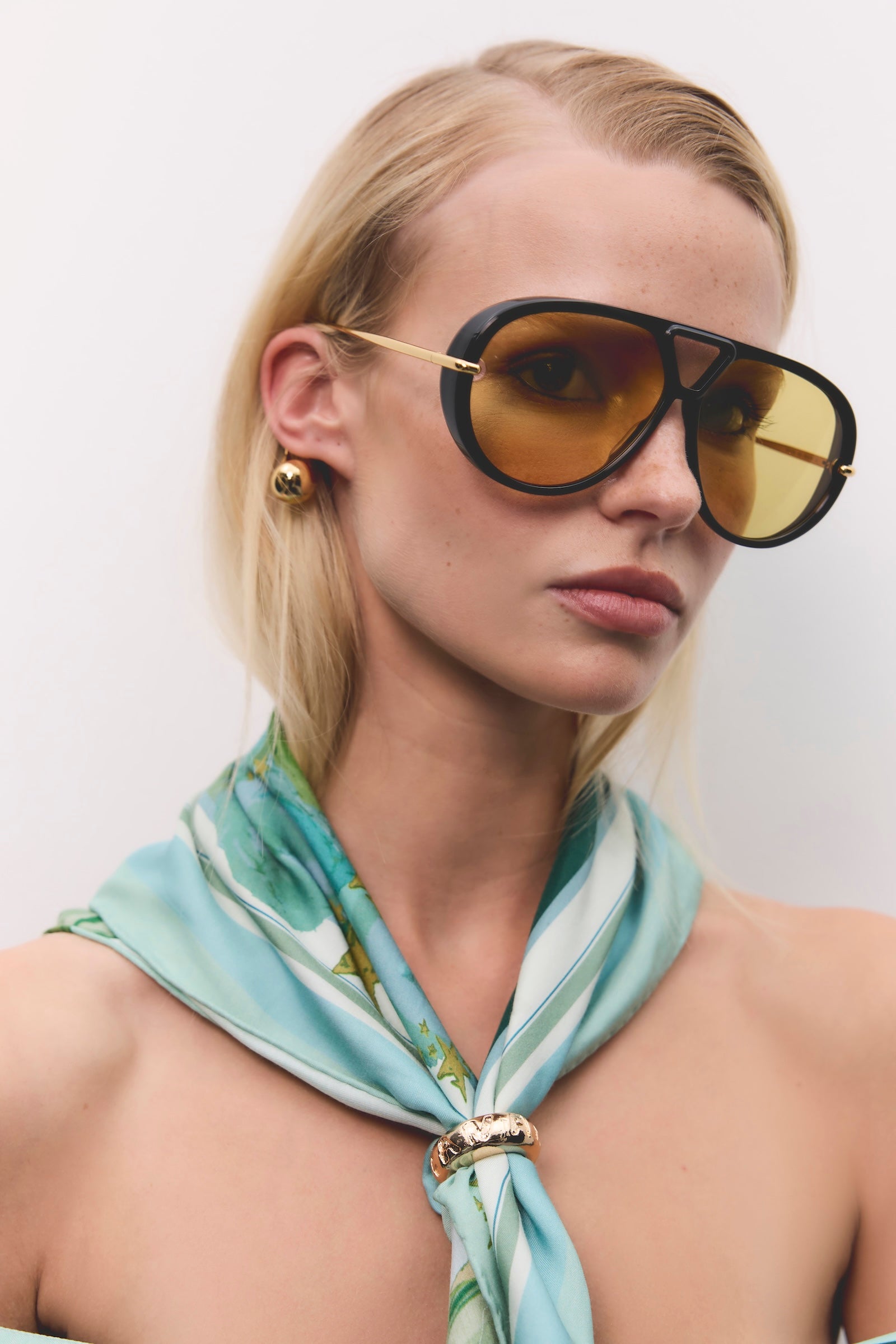 RUNAWAY NECK SCARF WITH BOLO TRIM