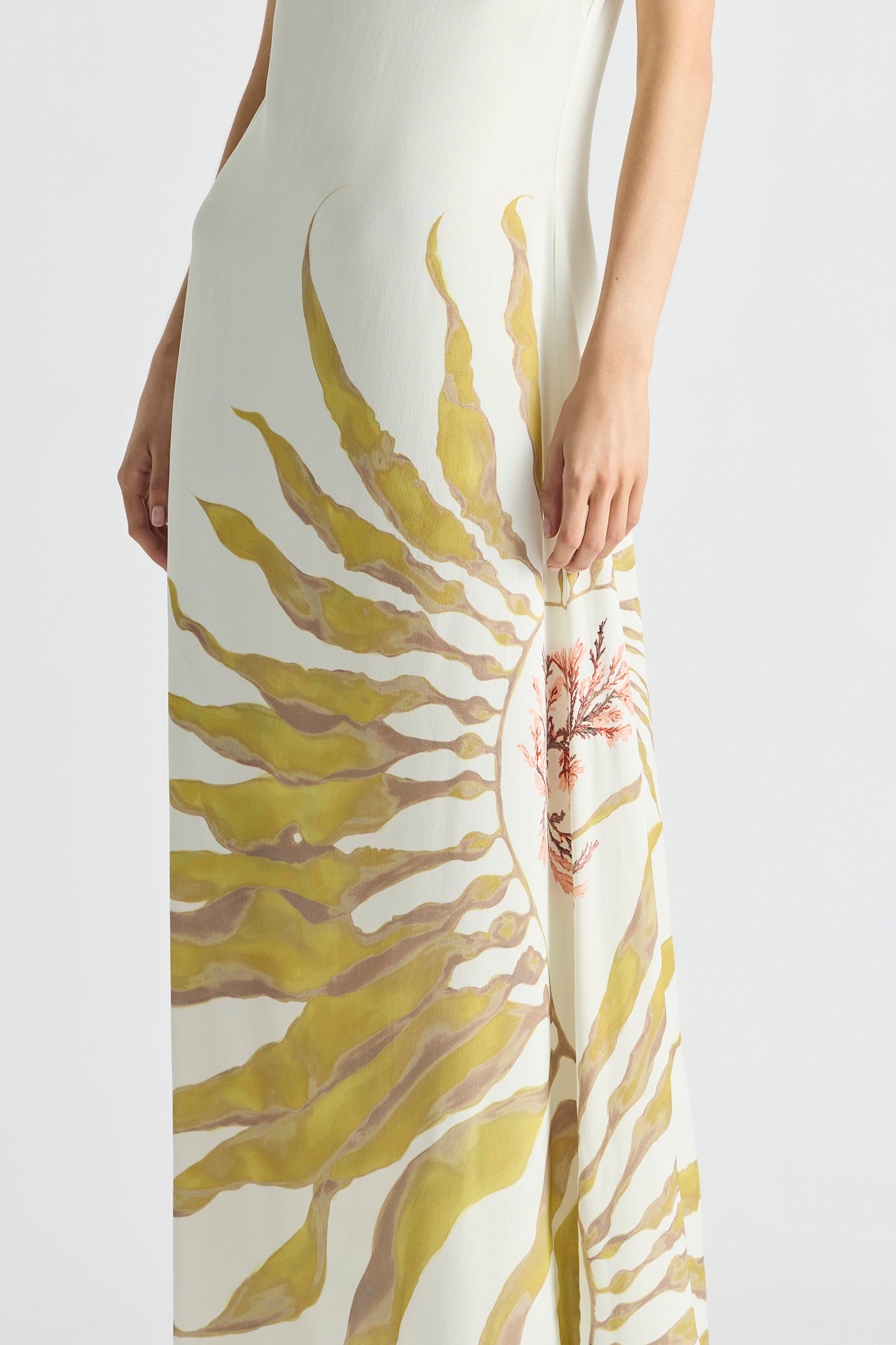 FREEFALL NETTED OVERLAY GOWN