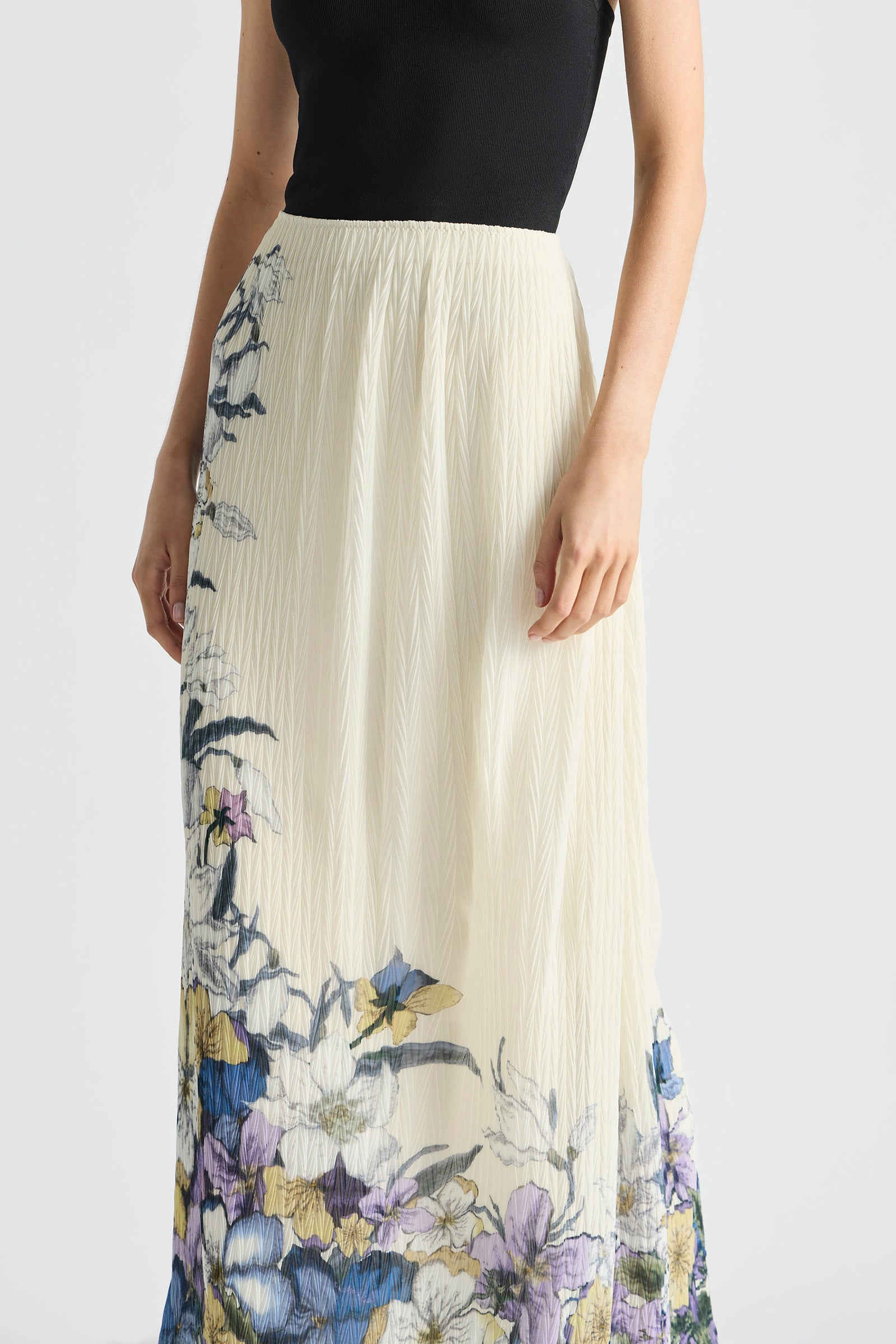 SOLUNA PLEATED FLUTE MAXI SKIRT