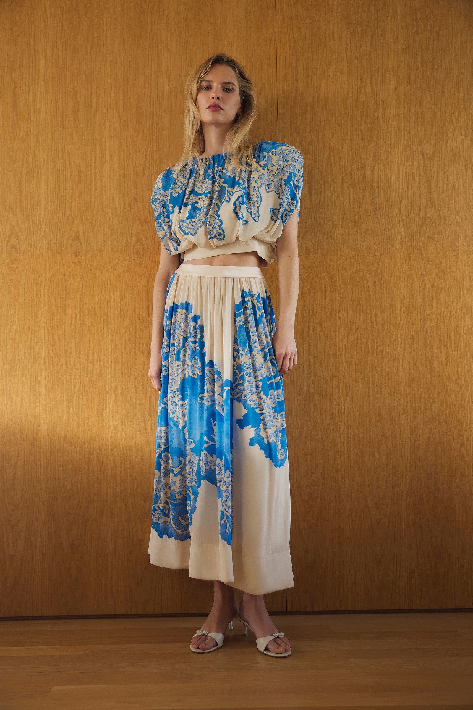 STARDUST GATHERED CROPPED BLOUSE