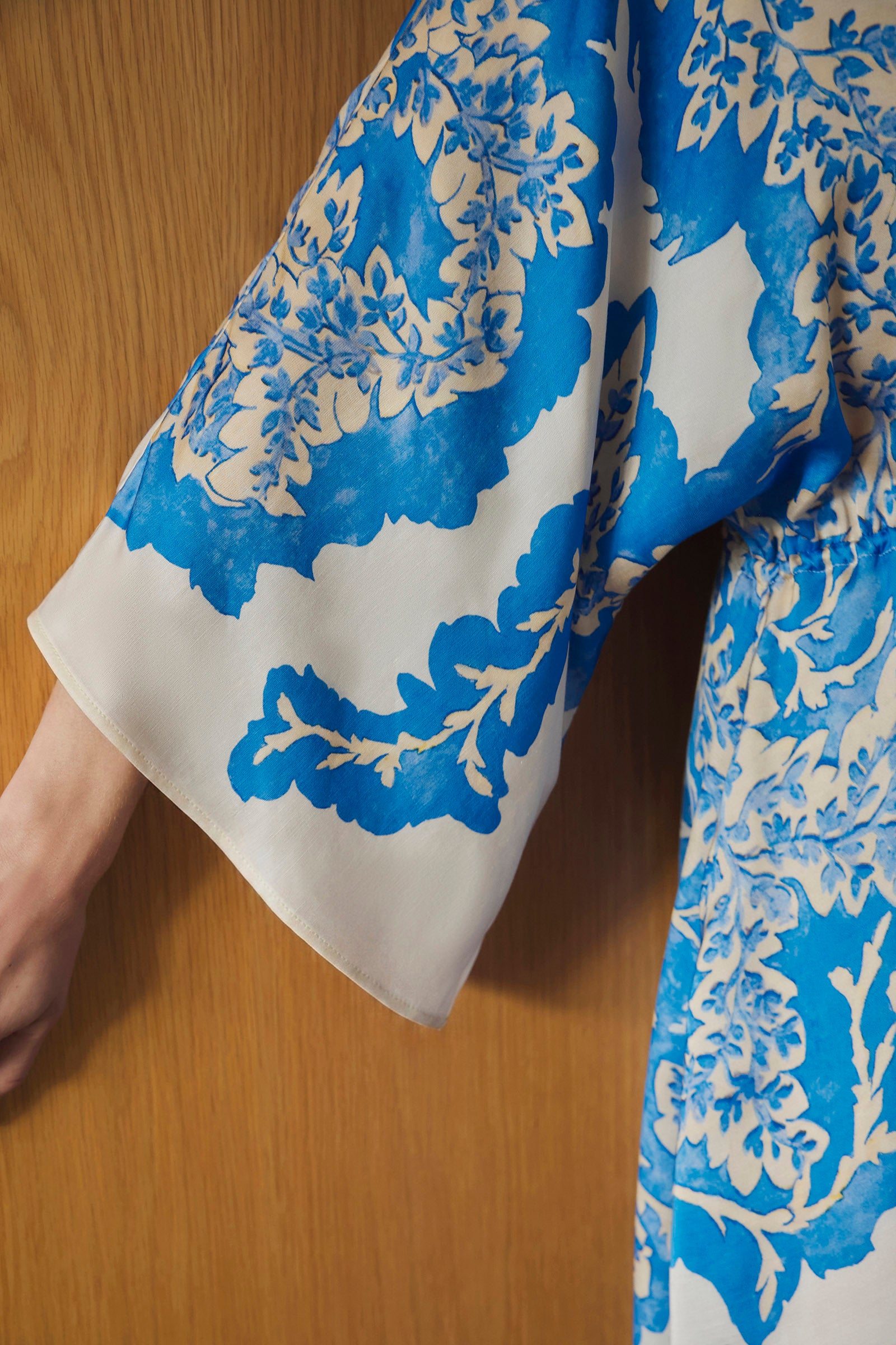 STARDUST DRAWSTRING WAIST KAFTAN