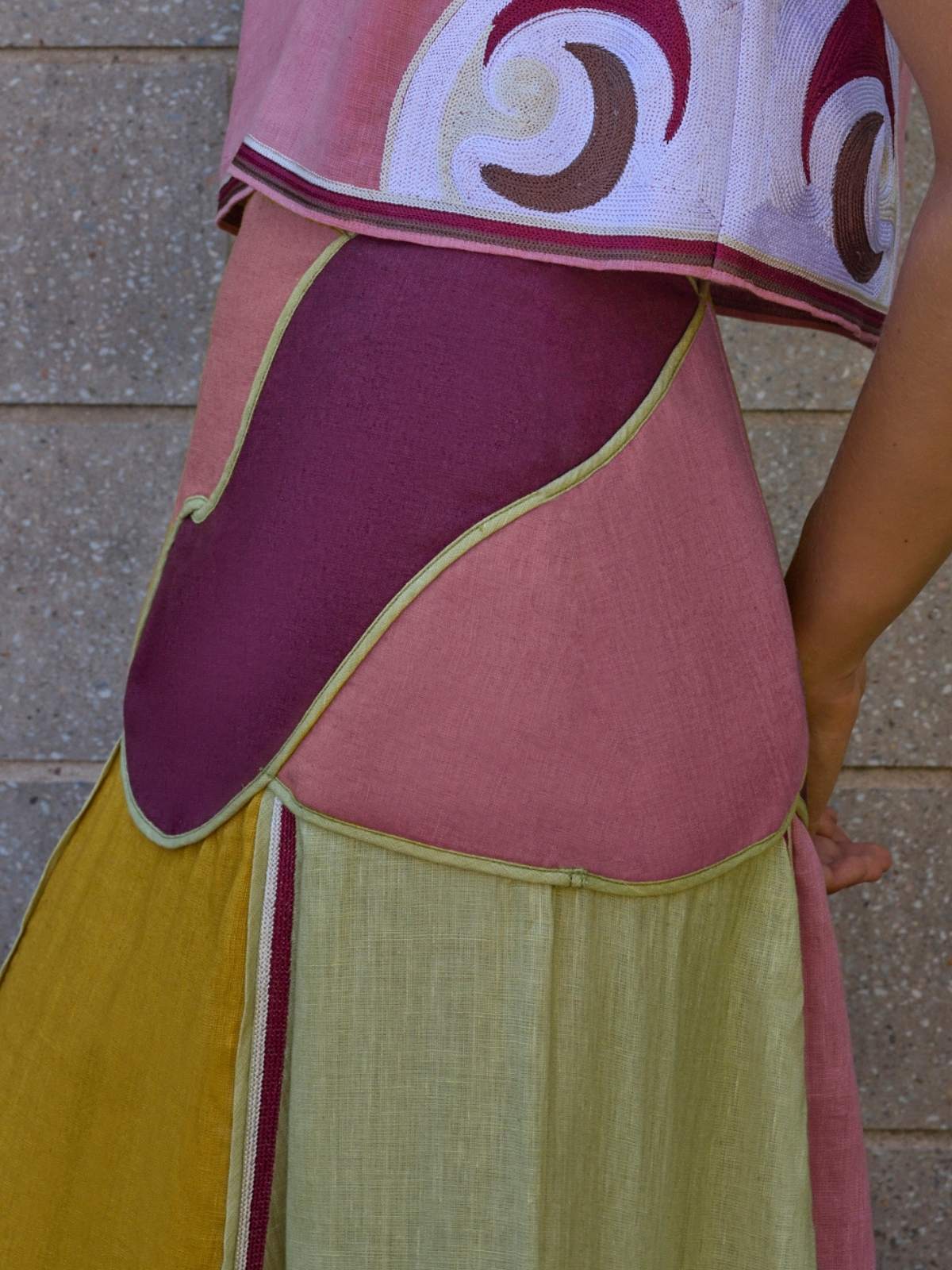 TWIN RIVERS CURVED YOKE MIDI SKIRT