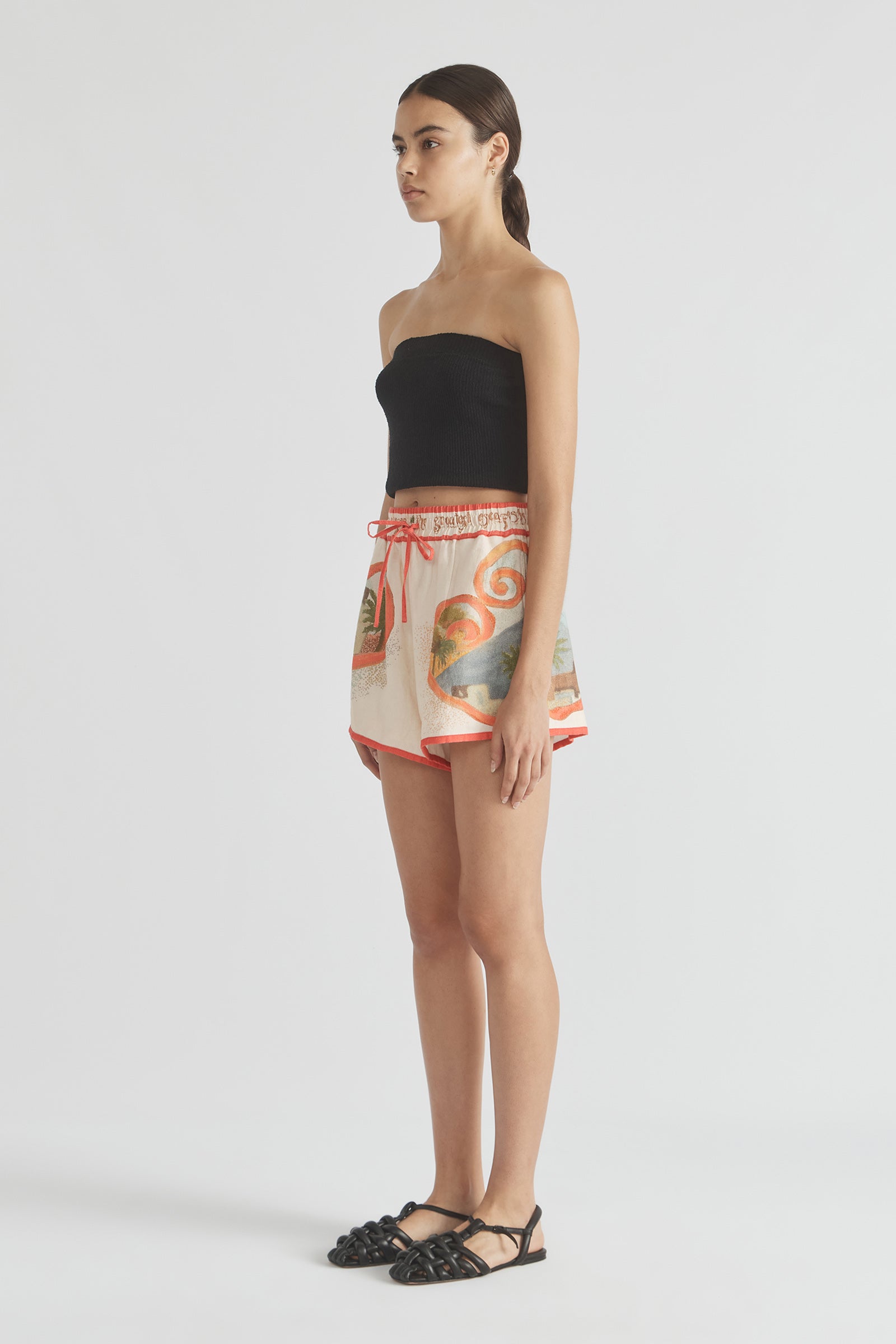 GREAT ESCAPE DRAWSTRING SHORT WITH BIND