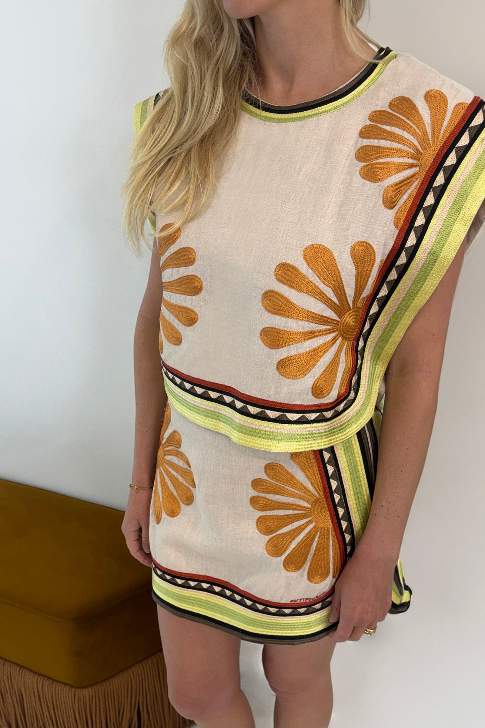 DÉJÀ VU OVERSIZED CROP