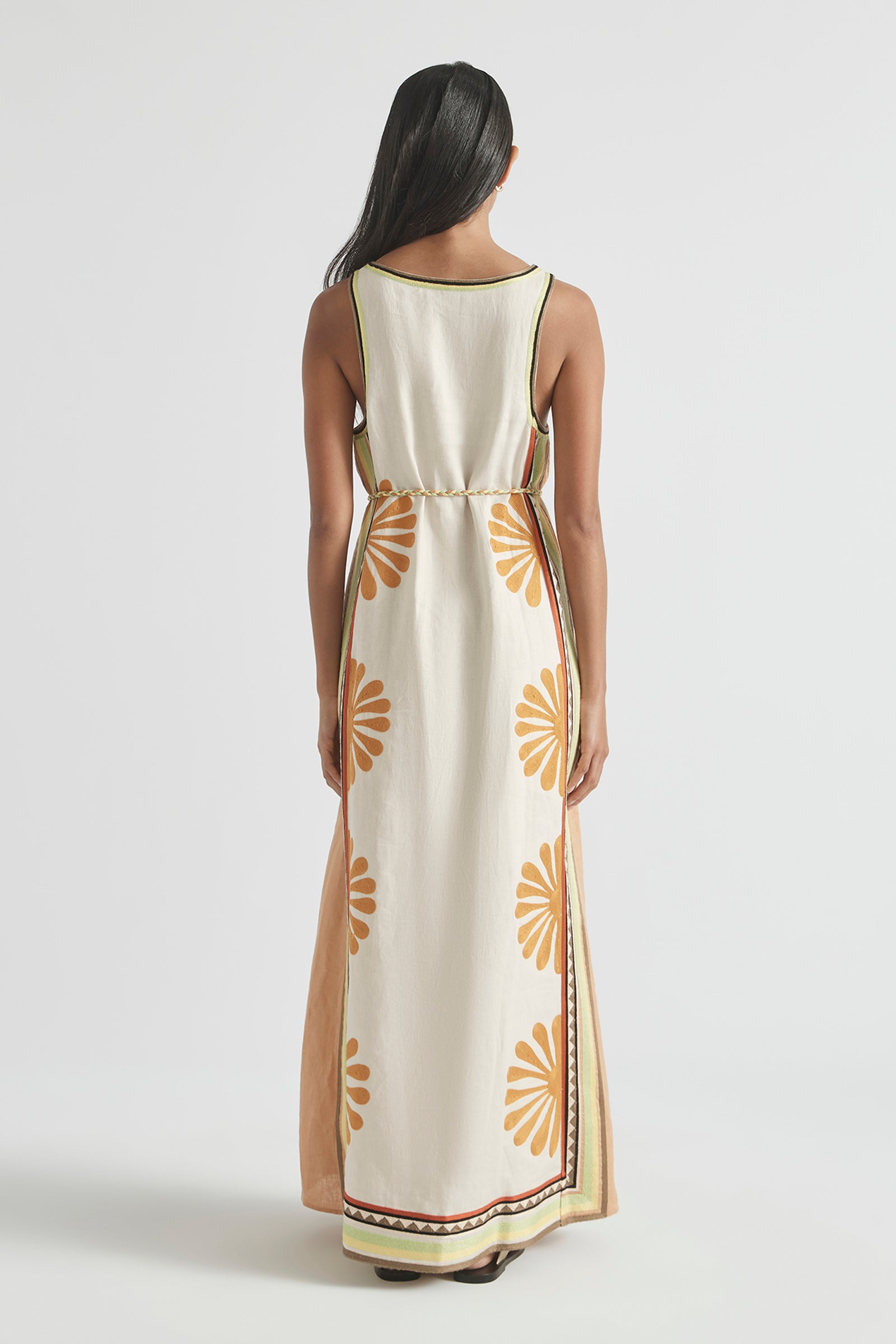 DÉJÀ VU SCOOP NECK GOWN