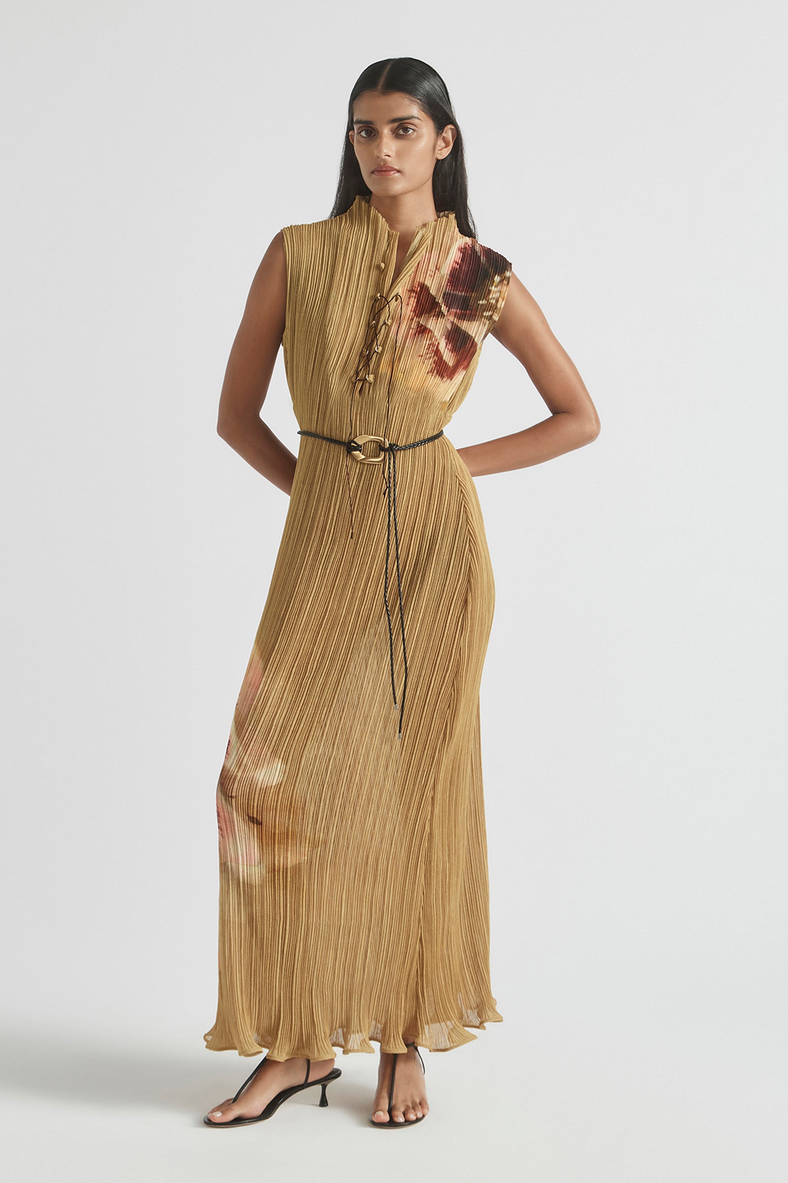 LIGHT SPEED SLEEVELESS PLEATED MIDI