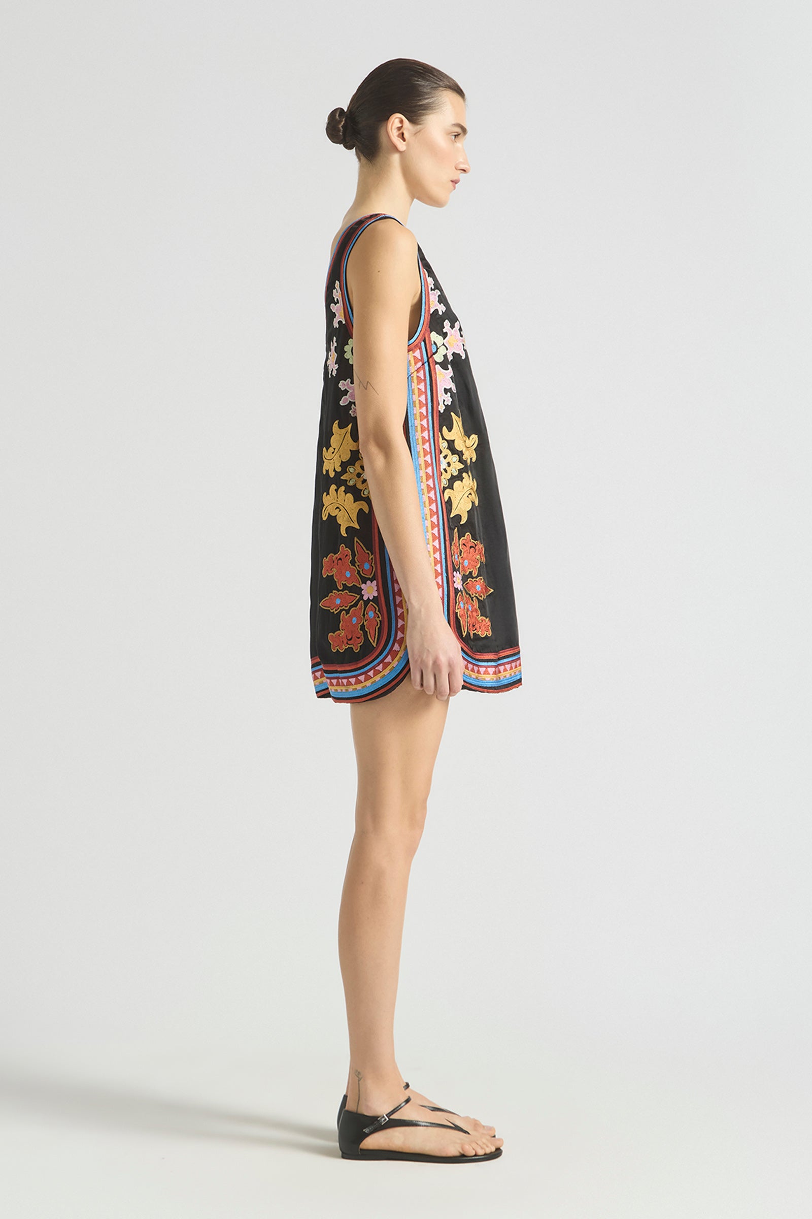 MOONLIT BEAD V NECK MINI